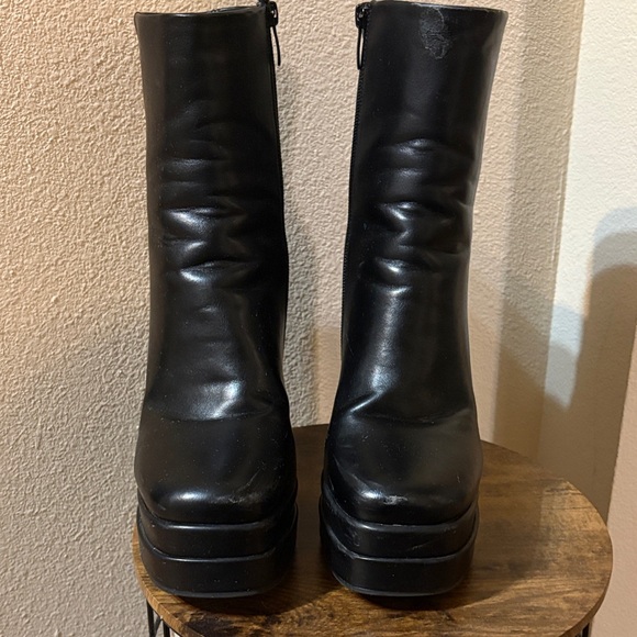 Dream Pairs Black Chunky Heel Boots - Picture 6 of 6